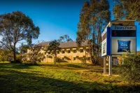 Ibis Budget Canberra Hotels in Watson