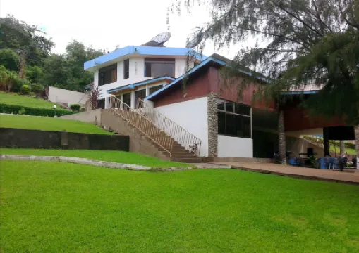 Paradise Resort, Lake Bosomtwe