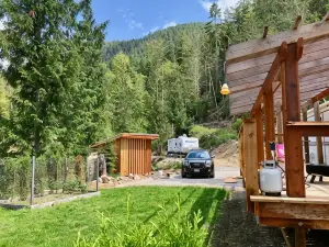 Garden Bay Hideaway - Glamping & RV