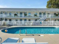 Seacoast Motel Hotels in Wells