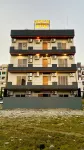 Stay 10 Parallel Apartment Hotel