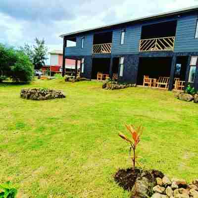 Apartamentos Tupuna Lodge Hotel Exterior