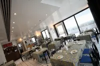 Hotel Ristorante L'Angolo di Beppe - ALBERGO NEL SALENTO a pochi metri dalla spiaggia libera di TORRE LAPILLO Porto Cesareo Hotel a Torre Lapillo