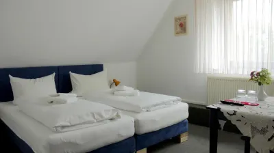 Landgasthaus Veltheimer Hof Hotels in Rinteln