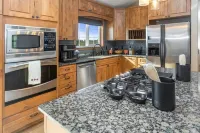Fleur de Lis 4bed 3bath & Mountain Views