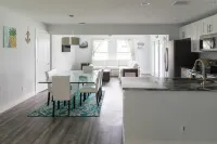 SEAbastian Inn. Your perfect get away!! 세바스찬 호텔