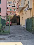 B&B Italia - parking