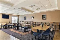 La Quinta Inn & Suites by Wyndham Hobbs Hotels in Hobbs