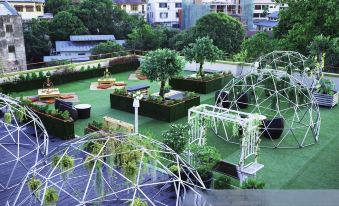 Merchant Art Boutique Hotel - Housity