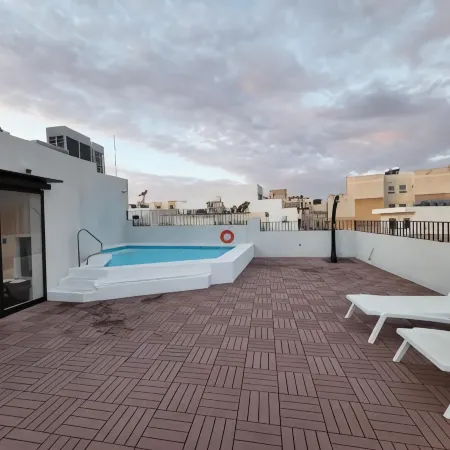 Carlton Hotel Отели в г. Слима