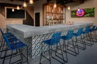 Holiday Inn Express & Suites AUSTIN DOWNTOWN - UNIVERSITY by IHG - bar