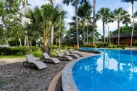 Fridays Puerto Galera - 5-Star