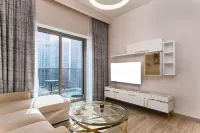 1Br View in a Luxurious Home Hotels in Dubai