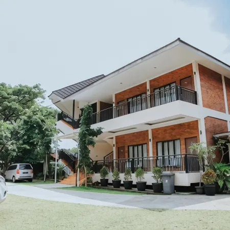Saung Dolken Syariah Resort & Hotel