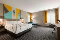 La Quinta Inn & Suites by Wyndham Richmond-Sugarland Hotels in Rosenberg