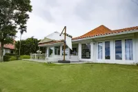 Fantastic Golf-View Villa. W/ Jacuzzi, Maid