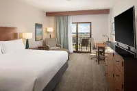 Hilton St. Petersburg Carillon Park - Boutique
