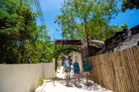 Mad Monkey Panglao - Hostels