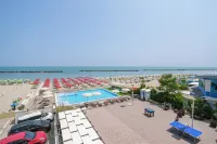 Hotel Classic - Azzurro Club - Pools
