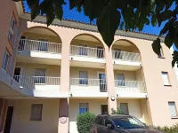 Beautiful air-conditioned apartment in l'ile rousse 15mn walk from town center and beach