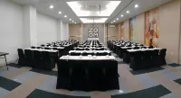 Zoom Dharmahusada Hotel