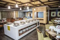 Hotel Abigail Goradia's - 朝食