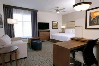 Homewood Suites by Hilton - West Fargo/Sanford Medical Center Area - Parkplatz