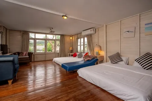 Secret garden pool villa