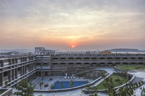 Ramada by Wyndham Udaipur Resort and Spa - รีสอร์ท