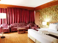 JP Emerald Hotel - 3-Star