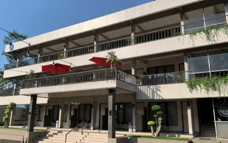 Hotel Wijaya Kusumah Отели рядом с достопримечательностью «Teknik Informatika»