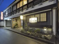 Nogawaya Ryokan Hotel a 