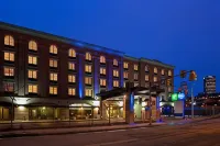 Holiday Inn Express & Suites Pittsburgh-South Side