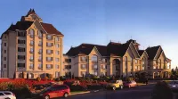 Le St-Martin Hotel & Suites Hôtels à proximité de : CF Carrefour Laval