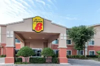 Super 8 by Wyndham Fort Worth North Hotels in Fort Worth