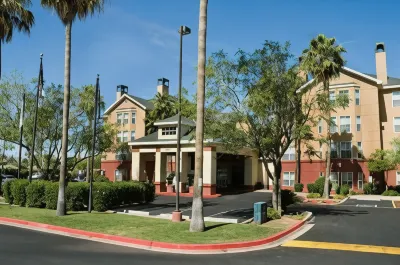 Homewood Suites by Hilton Phoenix - Biltmore Các khách sạn ở Camelback East
