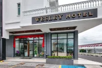 Wesley Hotel Hotels near Taman Vila Indah