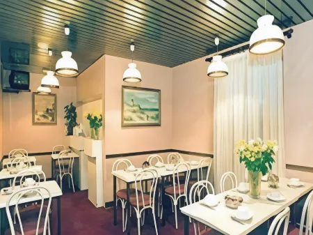 Avenir Hotel Отели рядом с достопримечательностью «Сад сер д'Отёй»