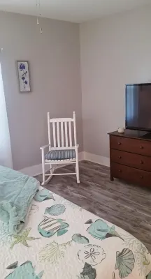 SOLE- E-MARESUN and SEAWe offer discounts to Snow-Birds and Military