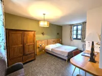 Hôtel le Quatorze Hotels in Figeac