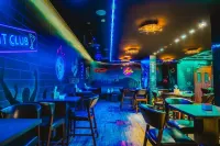 Villaggio Hotel Abu Dhabi - bar