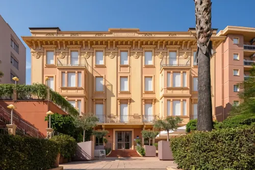 Hotel Careni Villa Italia - Bãi biển
