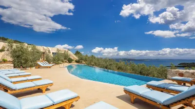 Villa Nai 3.3 Hotels in 