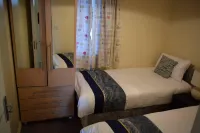 Spacious 3BR Haven in Tilbury with Free Parking Hoteles en 