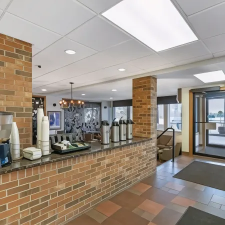 Best Western Plus Concord Inn