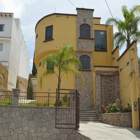 Hotel Guadalupe Bernal
