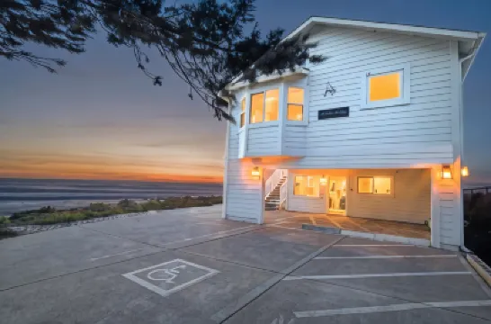 Black Sands Inn Hotels in 