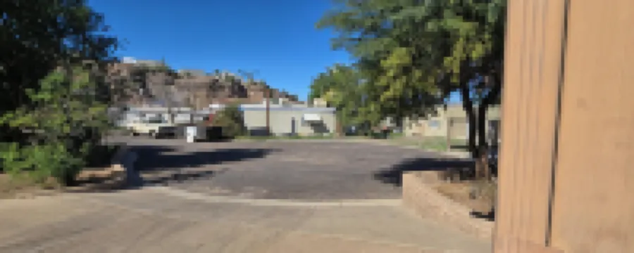 1970's Themed 2600 Feet from the River