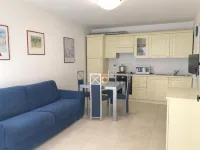 Sweet apartment with bright garden in Grado - Huoneistot