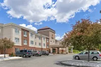 Comfort Suites - parking